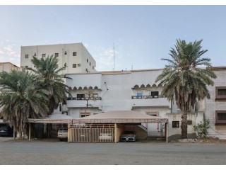 للبيع : عمارة سكنية استثمارية بجدة